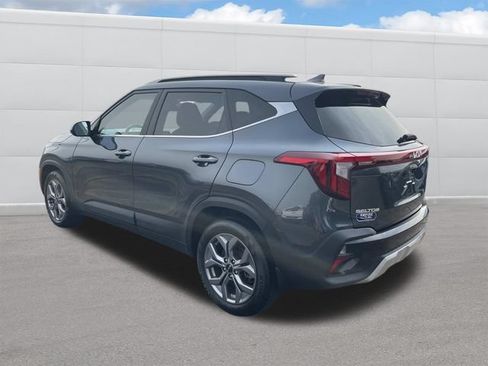 Used 2024 Kia Seltos S AWD/4WD image 3