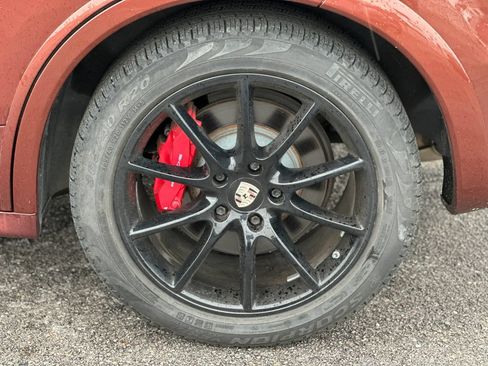 Used 2012 Porsche Cayenne Turbo AWD/4WD image 25
