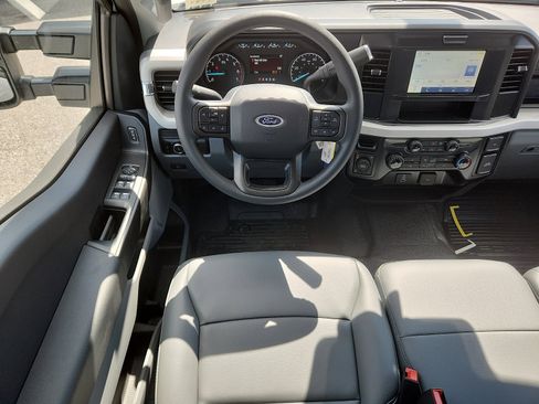 New 2026 Ford F250 XL w/ XL Driver Assist Package AWD/4WD image 7