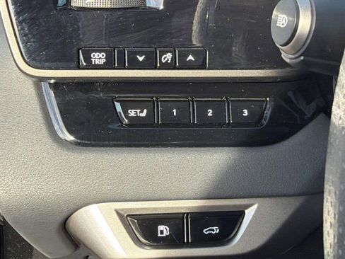 Used 2024 Lexus RX 500h F Sport w/ Convenience Package image 26