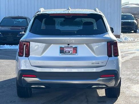 Certified 2025 Kia Sorento SX Prestige image 11