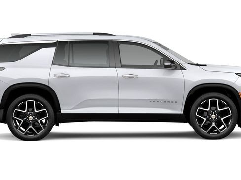 New 2026 Chevrolet Traverse High Country w/ LPO, Floor Liner Package FWD image 27
