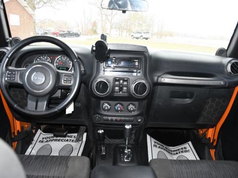 Used 2012 Jeep Wrangler Unlimited Sport image 25