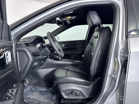 Used 2026 Jeep Compass Limited image 5