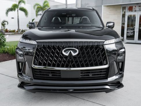 Certified 2026 INFINITI QX80 4WD image 3
