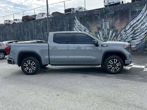 Used 2024 GMC Sierra 1500 AT4 w/ AT4 Premium Package AWD/4WD image 2