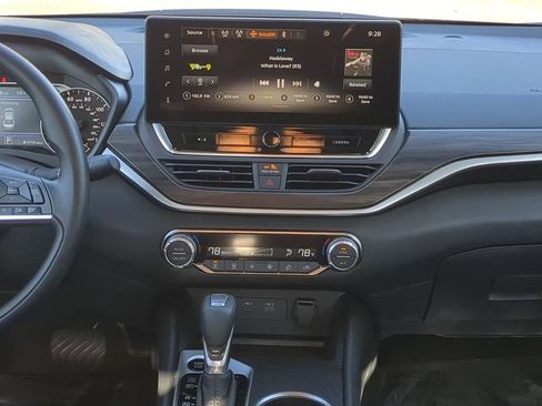 New 2026 Nissan Altima 2.5 SV w/ SV Special Edition Package FWD image 17