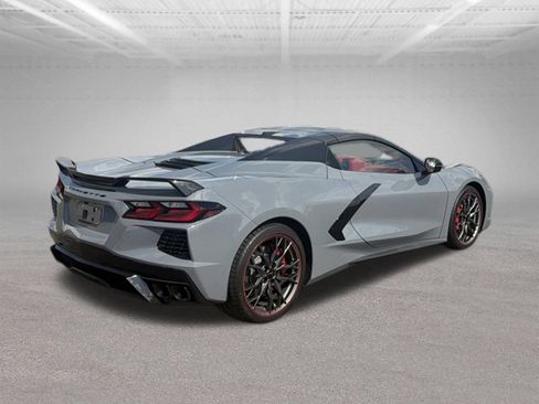Used 2024 Chevrolet Corvette Stingray Premium Conv w/ Z51 Performance Package RWD image 11