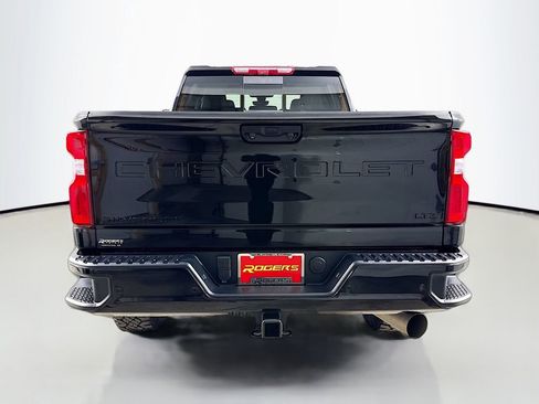 Used 2021 Chevrolet Silverado 2500 LTZ w/ LTZ Plus Package image 6