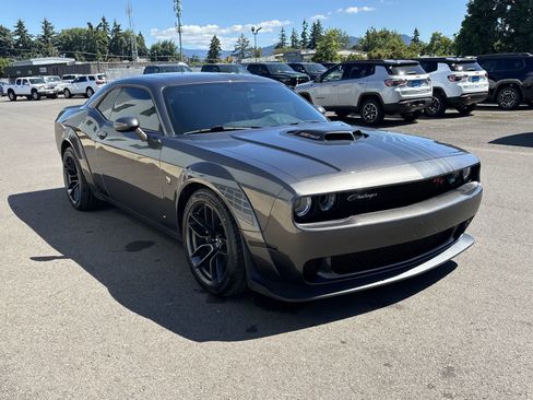 Certified 2022 Dodge Challenger R/T Scat Pack RWD image 7