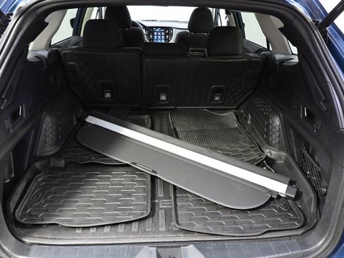 Used 2022 Subaru Outback Premium image 16