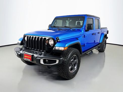 Used 2023 Jeep Gladiator Sport image 3