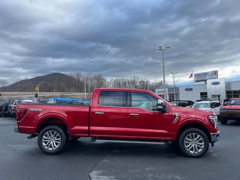 New 2025 Ford F150 Lariat w/ Equipment Group 502A High image 4