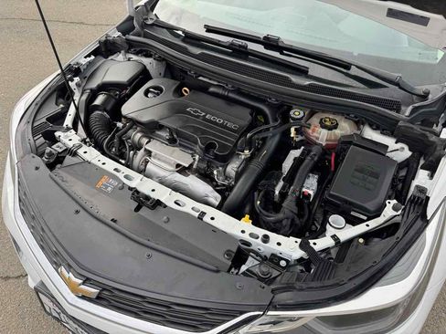 Used 2017 Chevrolet Cruze LT w/ Convenience Package image 40