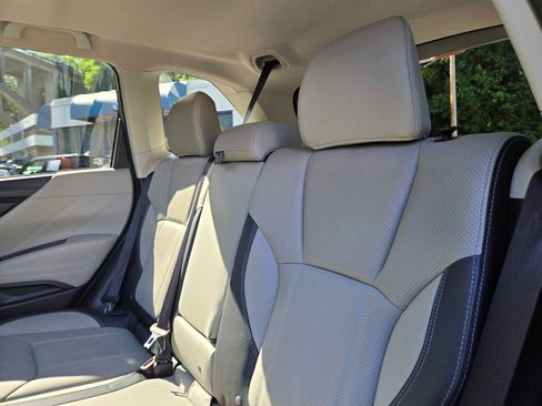 Used 2019 Subaru Forester Limited AWD/4WD image 17