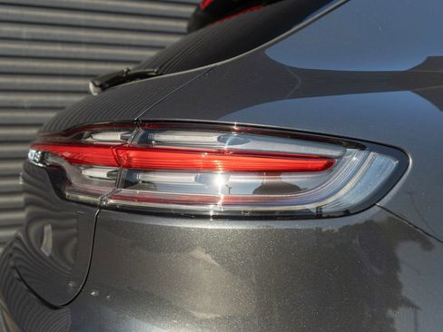 New 2025 Porsche Macan AWD/4WD image 16