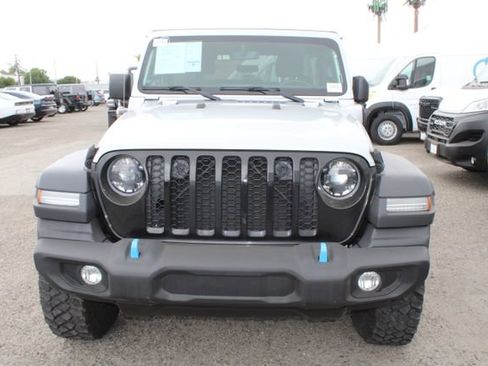 Used 2023 Jeep Wrangler Unlimited w/ Cold Weather Group AWD/4WD image 2