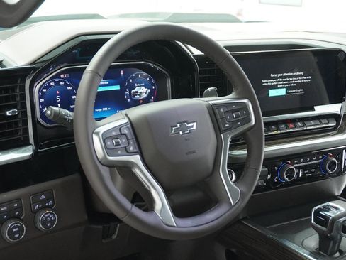 New 2026 Chevrolet Silverado 1500 LT Trail Boss w/ Convenience Package II AWD/4WD image 16