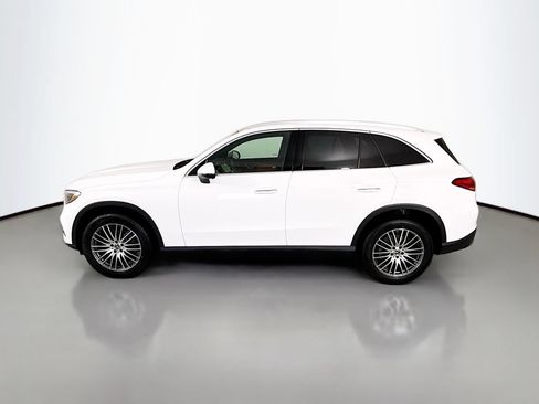 Used 2026 Mercedes-Benz GLC 300 4MATIC image 2