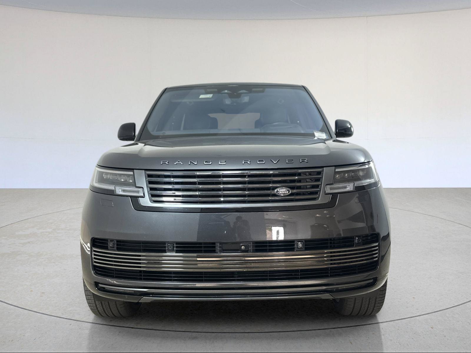 Used 2023 Land Rover Range Rover SV AWD/4WD image 9