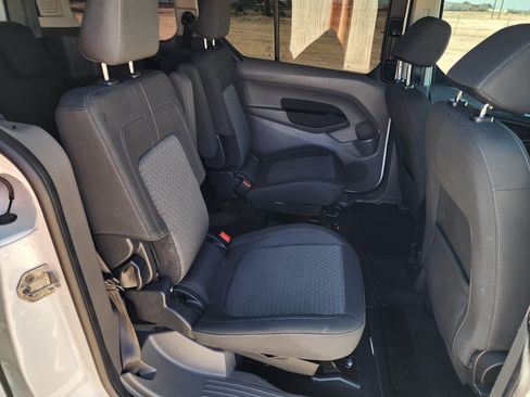 Used 2023 Ford Transit Connect XLT FWD image 13