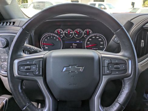 Used 2021 Chevrolet Silverado 1500 LT Trail Boss w/ Bed Protection Package AWD/4WD image 18