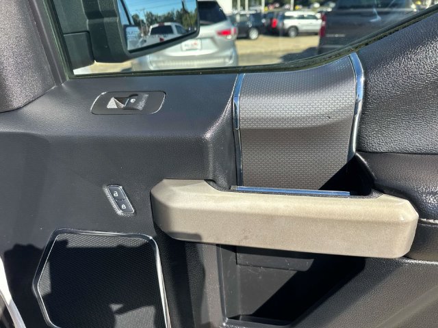 Used 2017 Ford F150 Lariat AWD/4WD image 22