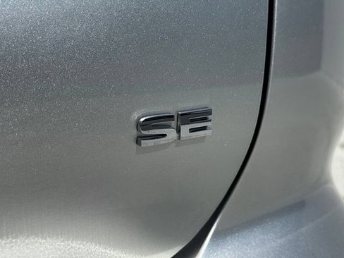 Used 2025 Mitsubishi Outlander SE FWD image 15