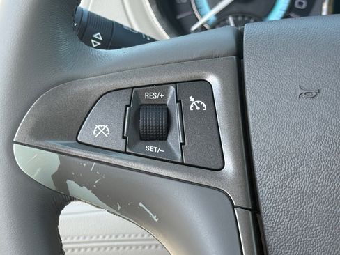 Used 2010 Buick LaCrosse CX FWD image 14