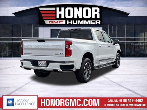 Used 2023 Chevrolet Silverado 1500 High Country w/ Technology Package image 3