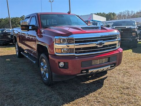 Used 2019 Chevrolet Silverado 2500 High Country w/ Duramax Plus Package image 2
