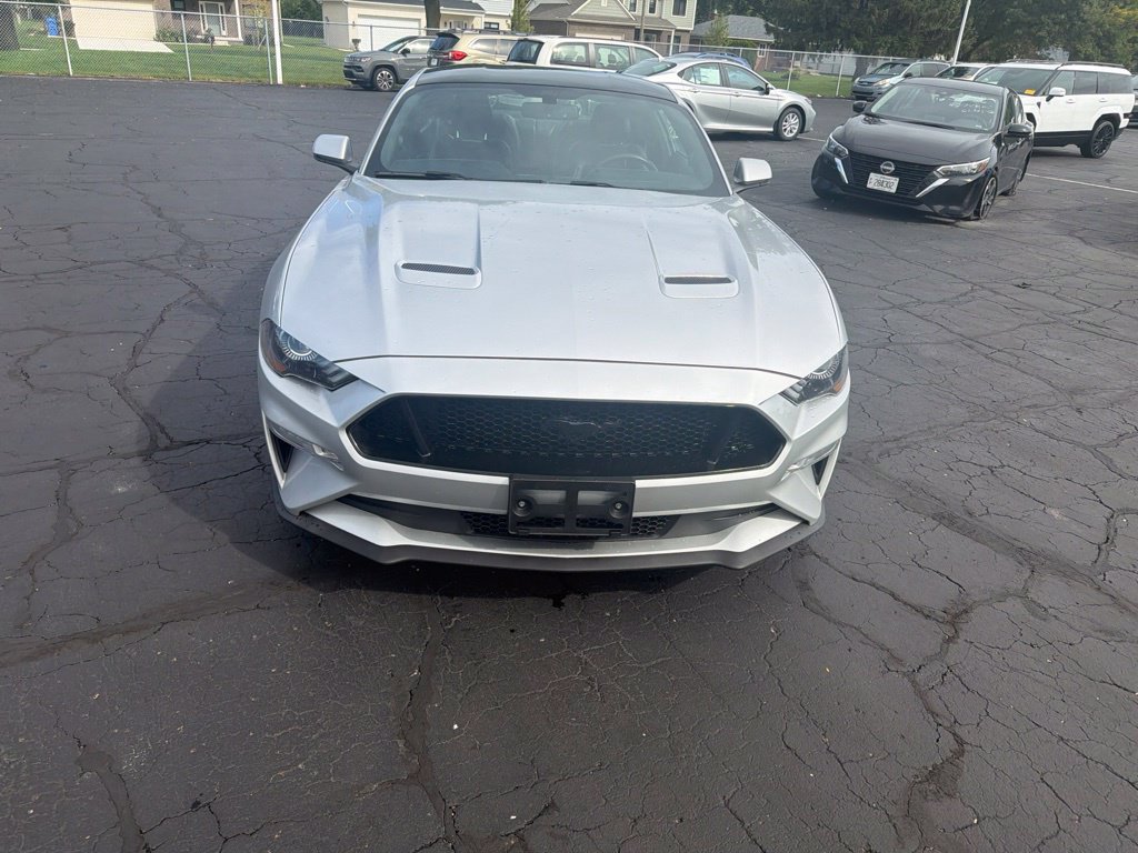Used 2019 Ford Mustang GT Premium w/ Equipment Group 401A RWD image 3