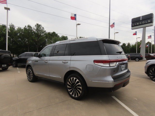 Used 2024 Lincoln Navigator Black Label AWD/4WD image 15