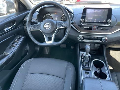 Certified 2024 Nissan Altima 2.5 SV AWD/4WD image 9