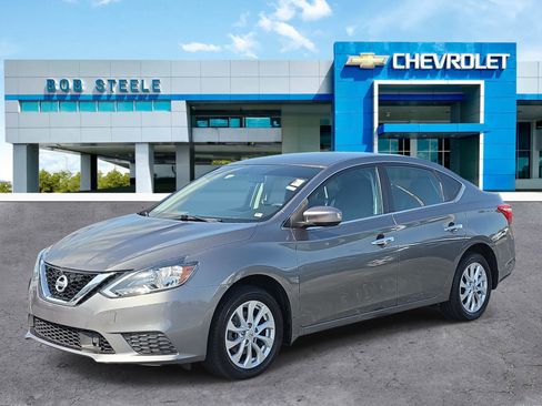 Used 2019 Nissan Sentra S w/ Appearance Package FWD image 2