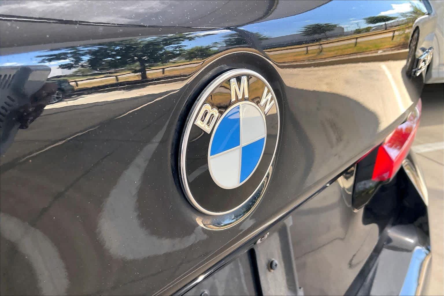 Used 2021 BMW 530i w/ M Sport Package RWD image 31