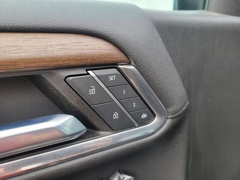 Used 2023 Chevrolet Silverado 1500 High Country w/ Technology Package image 23