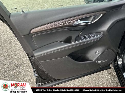Used 2023 Buick Envision Avenir AWD/4WD image 18