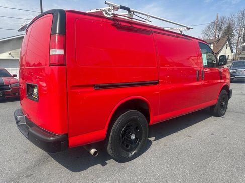 Used 2015 Chevrolet Express 2500 image 5