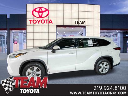 Used 2021 Toyota Highlander LE