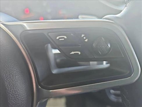 Used 2021 Porsche Macan AWD/4WD image 21