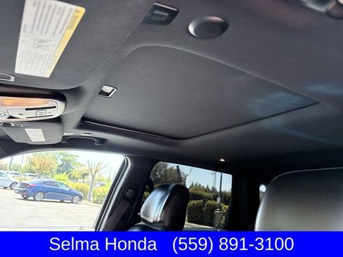 Used 2019 Jeep Grand Cherokee Altitude RWD image 11