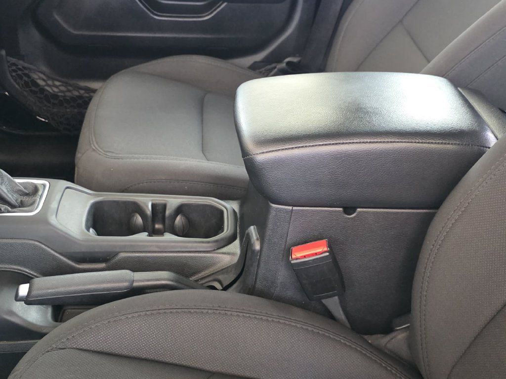 Used 2023 Jeep Wrangler Unlimited Sport AWD/4WD image 8