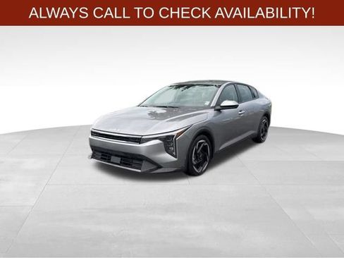 Used 2025 Kia K4 EX FWD image 3