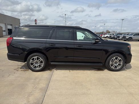 Used 2025 Ford Expedition Max Active image 2