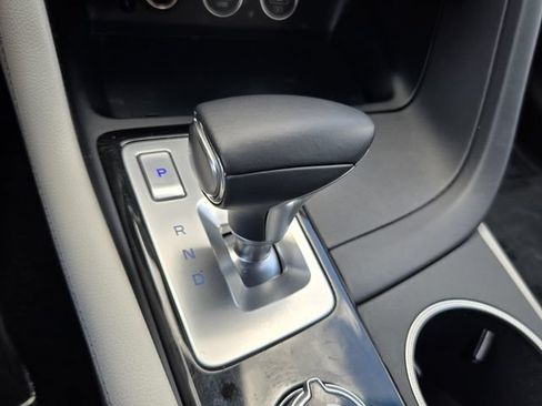 Used 2023 Genesis G70 2.0T RWD image 20