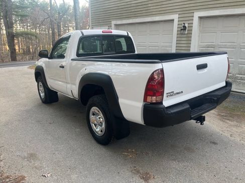 Used 2013 Toyota Tacoma 4x4 Regular Cab image 7