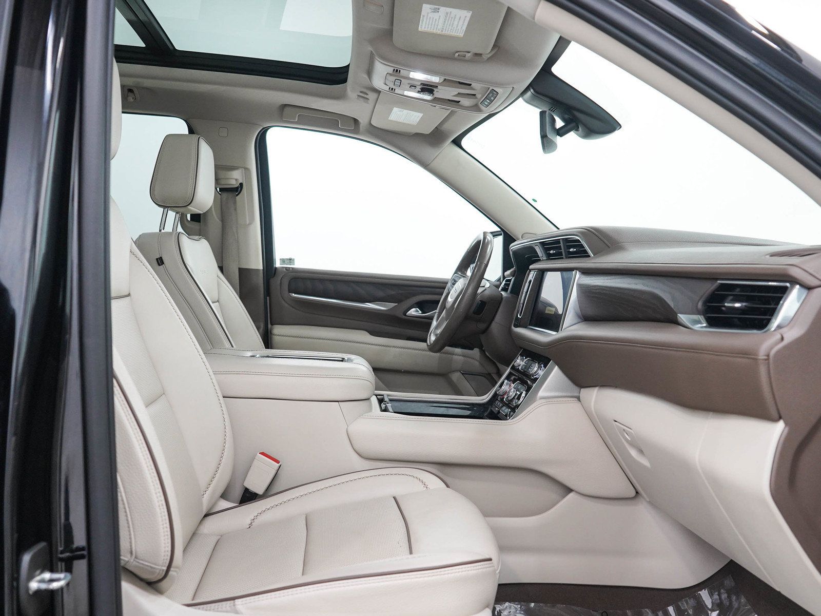 Used 2022 GMC Yukon Denali AWD/4WD image 13
