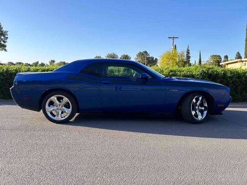 Used 2012 Dodge Challenger R/T Plus RWD image 5
