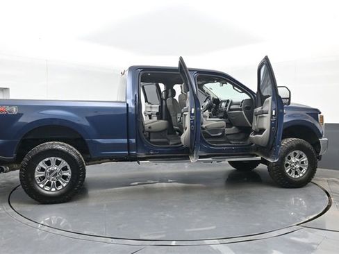 Used 2019 Ford F250 XLT w/ XLT Premium Package image 52